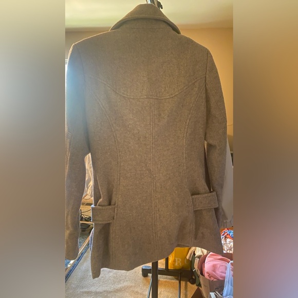 Coat Medium - Picture 2 of 4